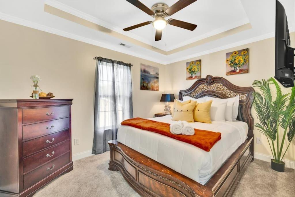 Cozy 2B Townhouse King Bed Free Parking Tv In Brs Villa Concord Luaran gambar