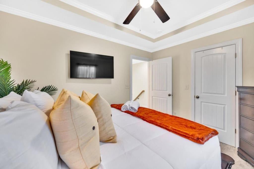 Cozy 2B Townhouse King Bed Free Parking Tv In Brs Villa Concord Luaran gambar