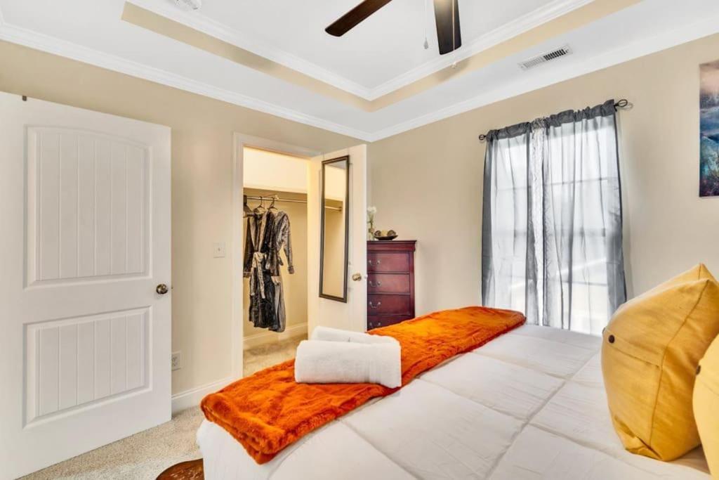 Cozy 2B Townhouse King Bed Free Parking Tv In Brs Villa Concord Luaran gambar